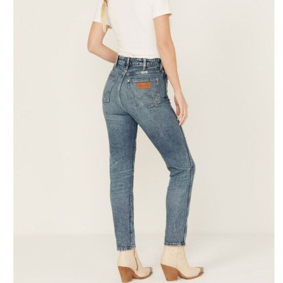 NWOT WRANGLER Heritage Slim Walker Jeans Size 30x28 - Picture 2 of 10